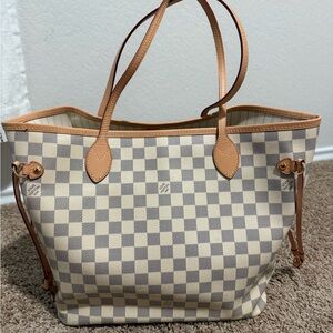 Duuupe “look for less” LV tote